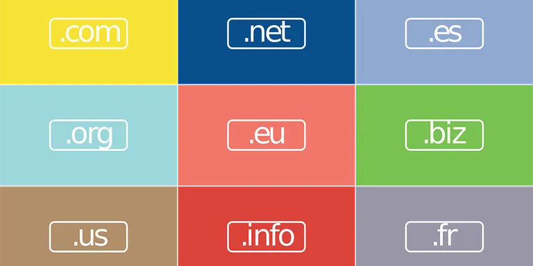 Blocos coloridos com terminações de domínio como .com, .net, .org, .info e .biz
