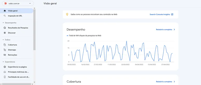 Tela Visão geral do Google Search Console com o gráfico de cliques dos últimos meses